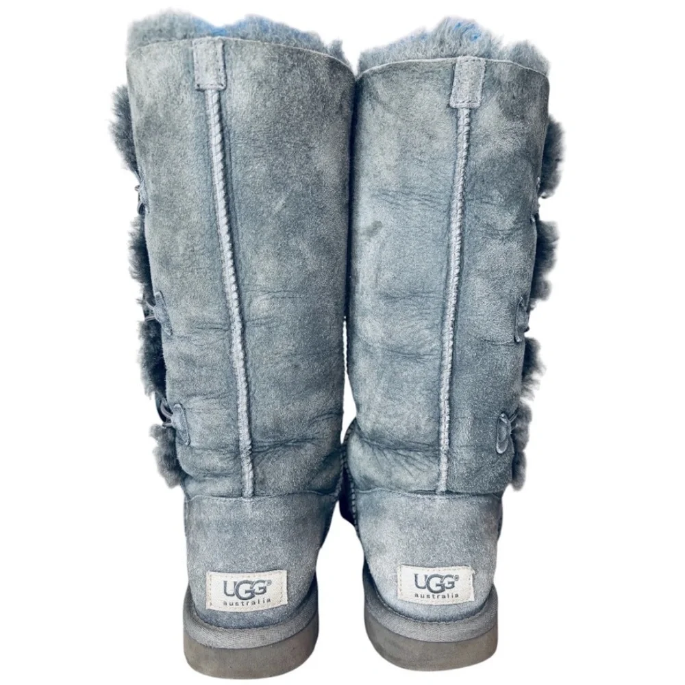 UGG Bailey Button Triplet Women's Gray Suede Boots Size 6